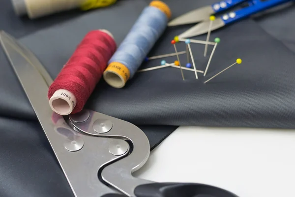 Thread Spools, Pin and Yellow Measuring Tape. — Stock Photo, Image