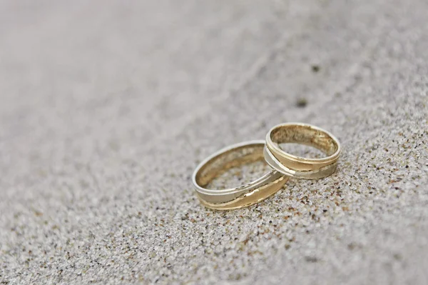 Anillos de boda —  Fotos de Stock