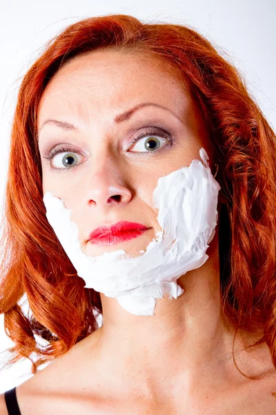 sürpriz bir köpük tıraş için kadınlarda