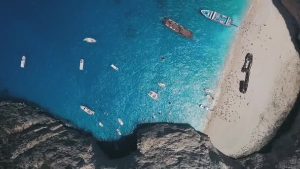 Видео 4К с дрона в знаменитой бухте Шипвок на острове Закинф, Греция — стоковое видео