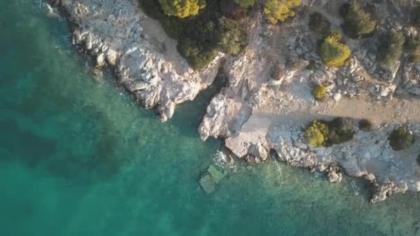イオニア海のビデオでギリシャヨットの周りの旅行4Kドローン — ストック動画