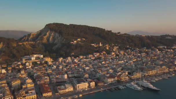 4K Vista aérea da cidade de Zakynthos hora do nascer do sol — Vídeo de Stock