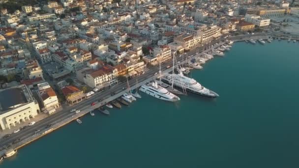 4K Vista aérea da cidade de Zakynthos hora do nascer do sol — Vídeo de Stock