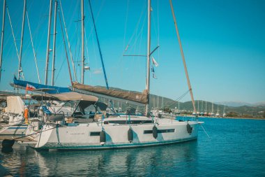 İyon Denizi 'nde Yunanistan' ın yatlarını dolaş