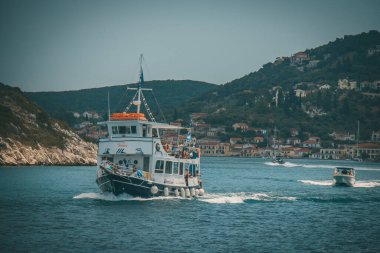 İyon Denizi 'nde Yunanistan' ın yatlarını dolaş