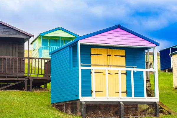 Cabanas de praia coloridas — Fotografia de Stock