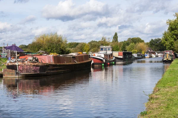 Canal scene uk — Stock Photo, Image