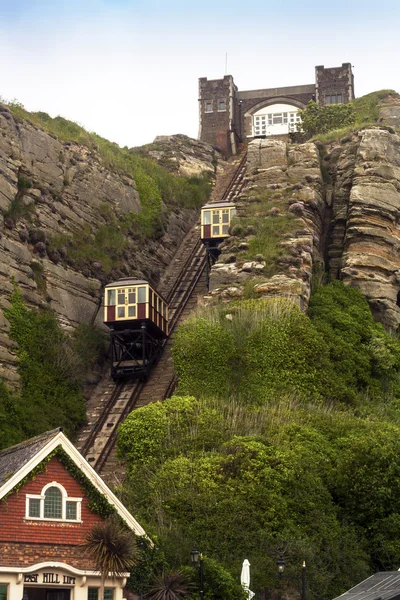 Hastings sussex Reino Unido este acantilado ferrocarril — Foto de Stock