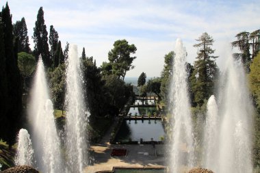 Çeşme ve havuzları