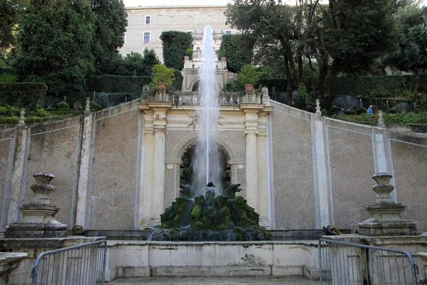 Fountain "Dragons" — Stock Photo, Image