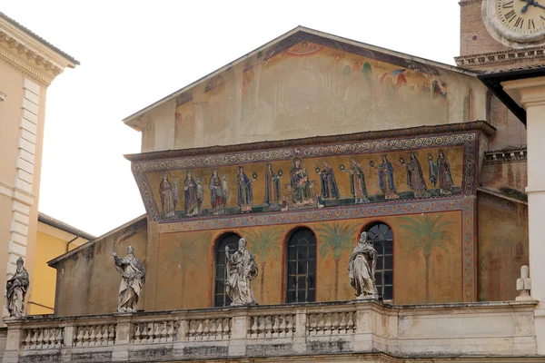 Kościół santa maria in trastevere — Zdjęcie stockowe