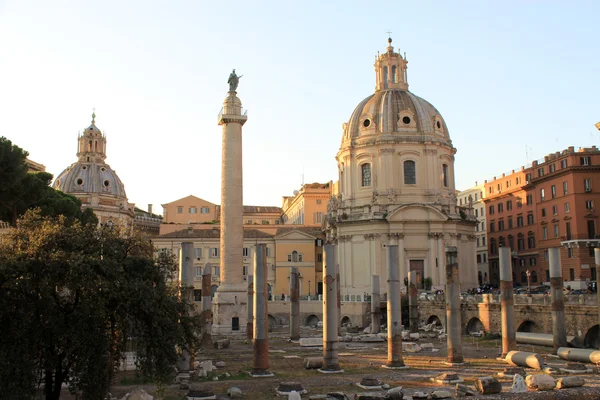 Colonne De Troie Et Eglise De Santa Maria — Photo