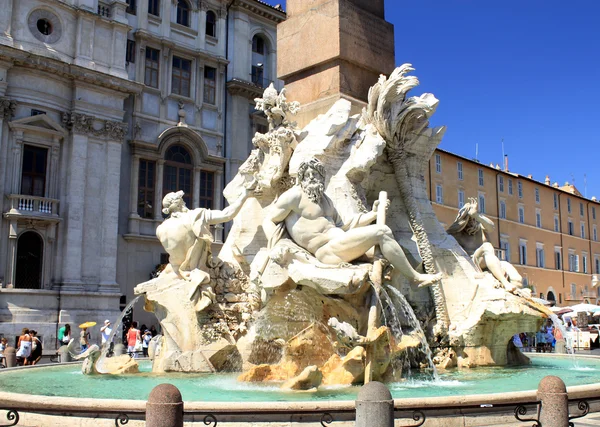 Fontana di quattro fiumi — Foto Stock