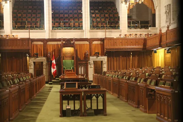 Intérieur de la Chambre des communes — Photo