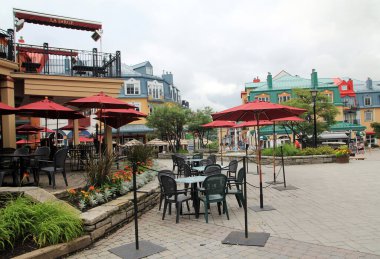 Şehrin Quebec, Kanada 'daki Mont-Tremblant manzarası