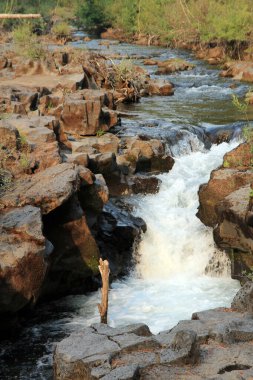 Oregon, ABD 'de Roque nehri şelalesi