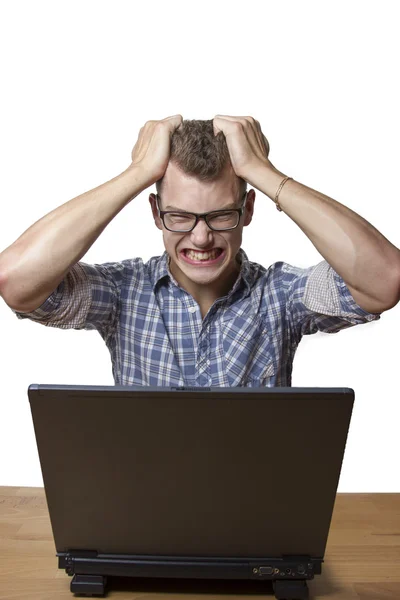 Bir bilgisayar önünde deli oğlan — Stok fotoğraf
