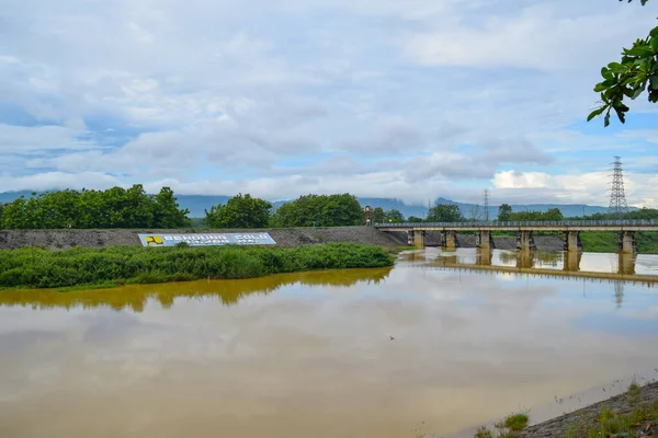 Widok Zaporę Colo Water Porze Suchej Solo Indonezja Grudnia 2021 — Zdjęcie stockowe