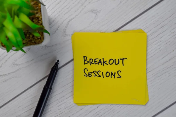 Sesiones Breakout Escribir Notas Adhesivas Aisladas Mesa Madera — Foto de Stock