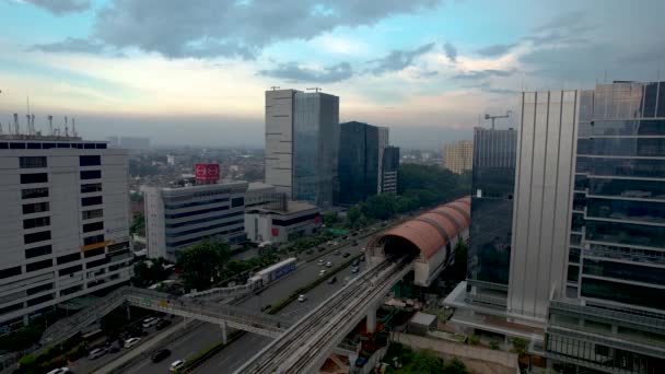 Flygfoto Över Lrt Järnvägsstation Plattform Vid Den Nybyggda Jakarta Jakarta — Stockvideo