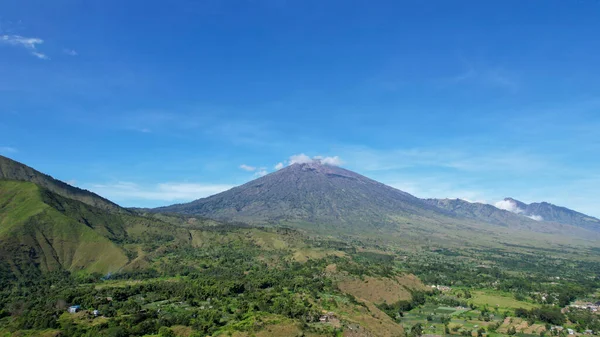 Vista Aérea Algunos Campos Agrícolas Sembalun Sembalun Está Situado Ladera — Foto de Stock