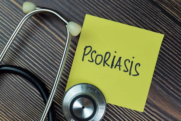 Psoriasis Escribir Notas Adhesivas Aisladas Mesa Madera — Foto de Stock