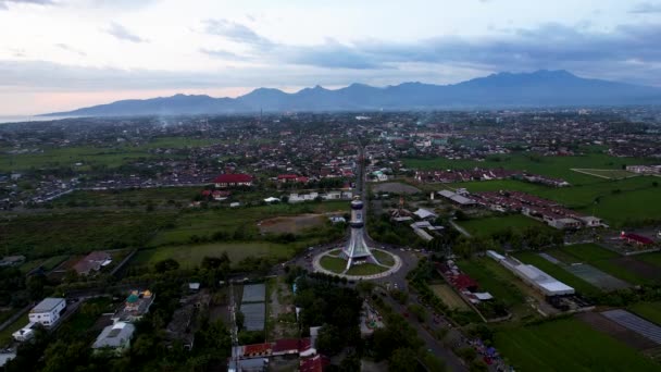 Pemandangan Udara Yang Luar Biasa Dan Indah Dari Kota Mataram — Stok Video