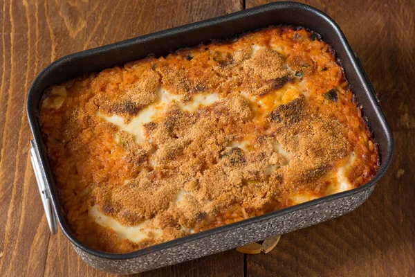 Vegan Baked Rice Baking Dish Wooden Background — Stock Photo, Image