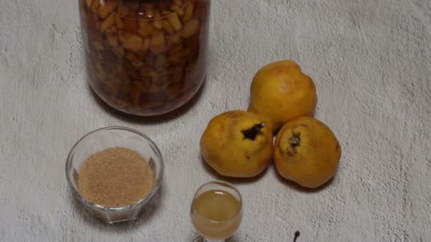 Homemade Quince Liqueur Maceration Quinces Water Cane Sugar Cinnamon Cloves — Stock Video
