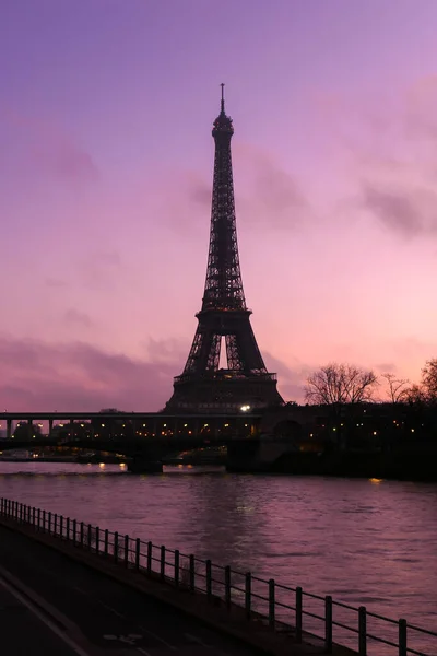 Paris Fransa Aralık 2021 Yılı Ünlü Tarihi Anıt Metal Bir — Stok fotoğraf