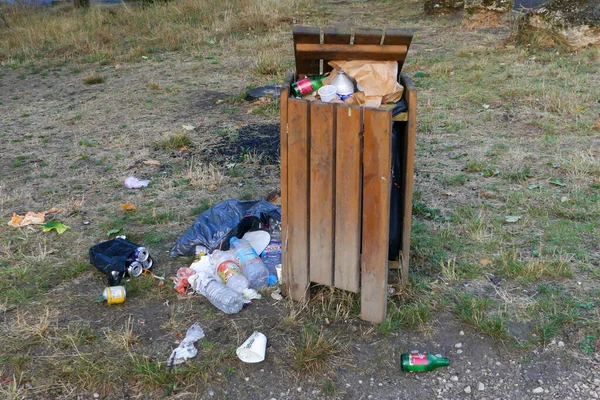 Grigny France August 2022 Garbage Can Rubbish Left Floor Pollution — Fotografia de Stock