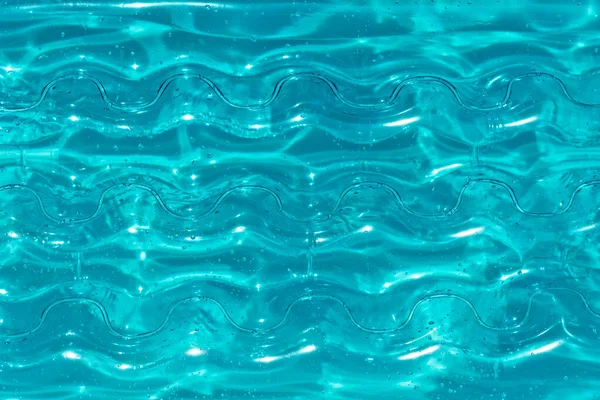 Suda şişme su rengi şiltenin dokusu