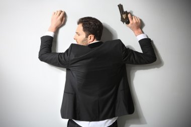 tabancalı adam tutuklandı