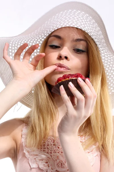 Vrouw in sunhat geïsoleerd — Stockfoto