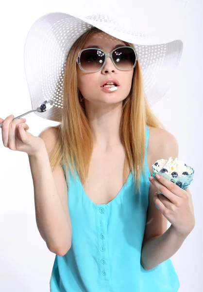 Woman In Sunhat Isolated — Stock Photo, Image