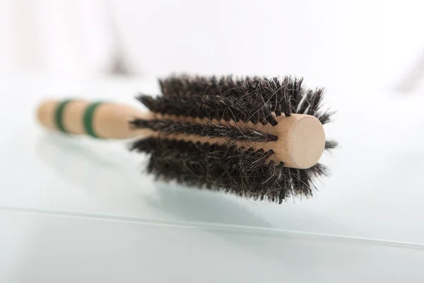 Brosse ronde pour coiffer les cheveux . — Photo