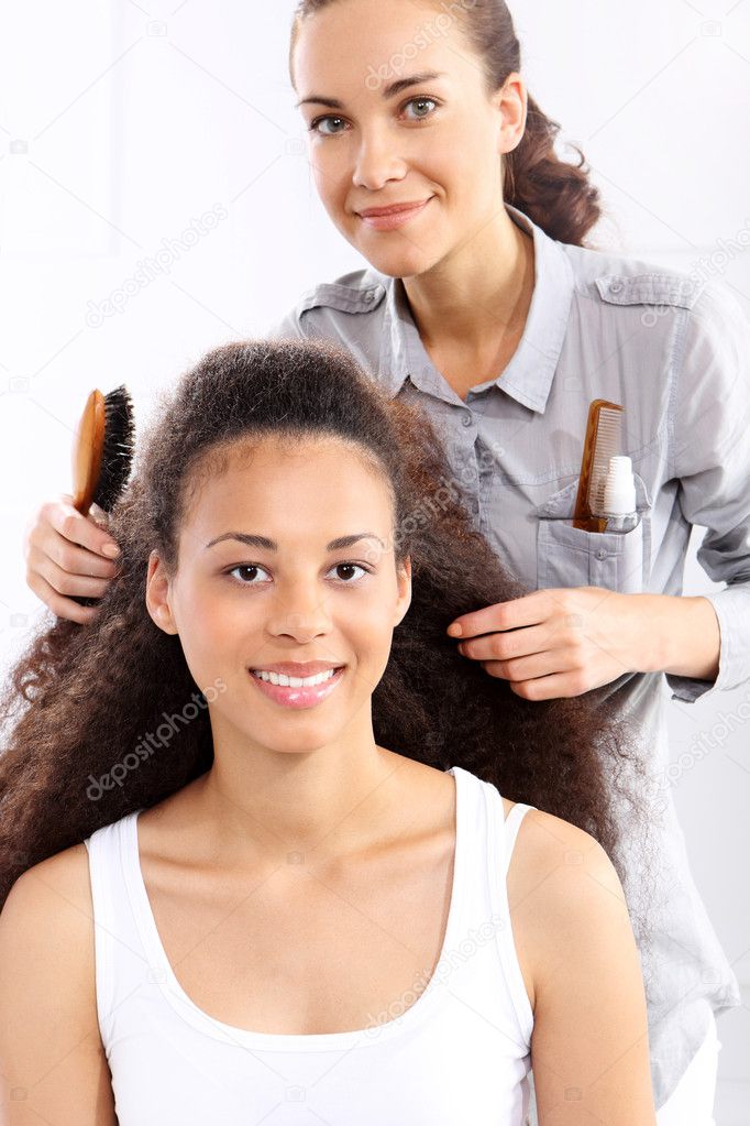 African woman at the hairdresser