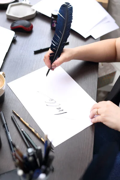Calligraphy Woman Writes Fountain Pen — Stok fotoğraf
