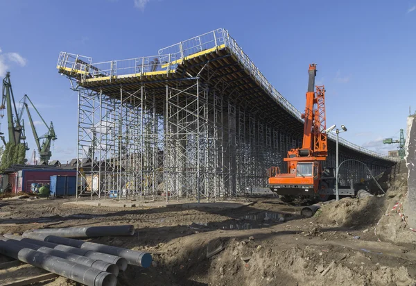 Bau einer Brücke — Stockfoto