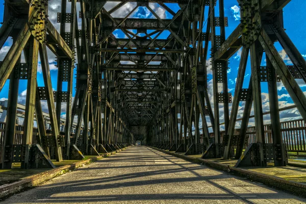 A ponte histórica sobre o rio Vístula em Tczew — Fotografia de Stock