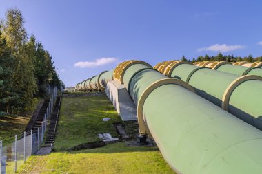 taşıma su boruları aracılığıyla