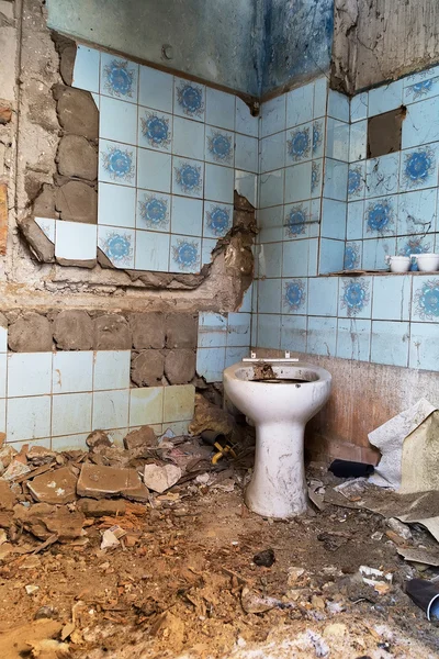 Alte Toilette — Stockfoto