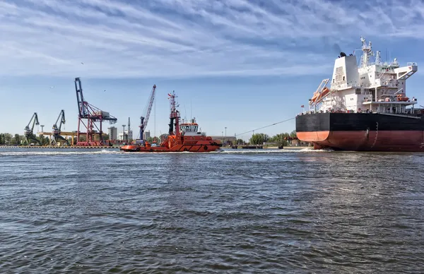 Nave da traino — Foto Stock