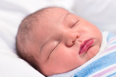 Yeni doğmuş uyku