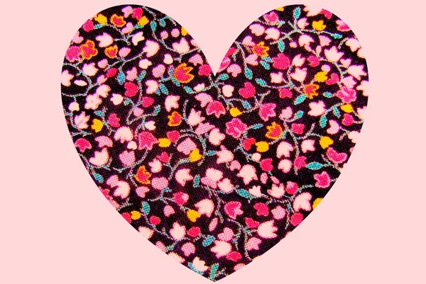 Coração isolado em rosa — Fotografia de Stock