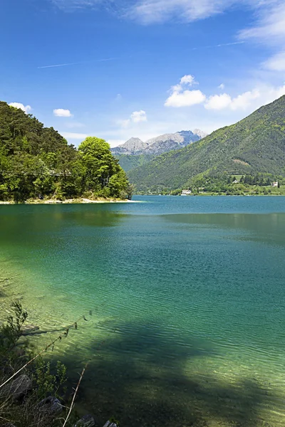 Ledro 的湖 — 图库照片
