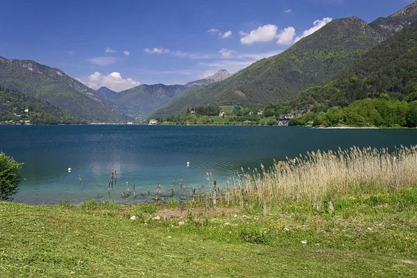Lago de Ledro — Fotografia de Stock