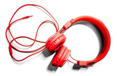 Kırmızı kulaklıklar