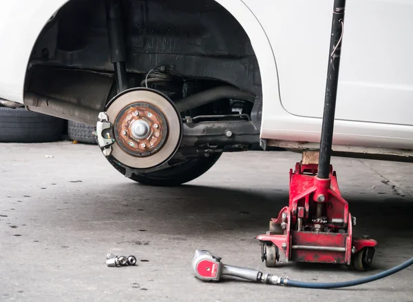 Car wheel removed out — Stock Photo, Image