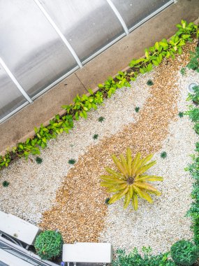 Üstten görünüm bahçeden